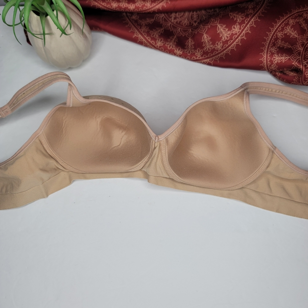 Bali Tan T-Shirt Bra with Seamless Underwire Design - Picture 3 of 6